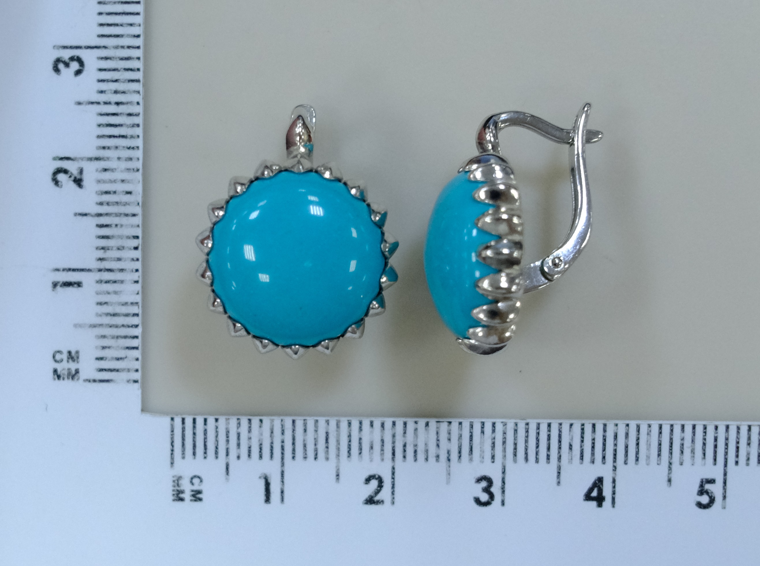 Серебряные серьги с бирюзой